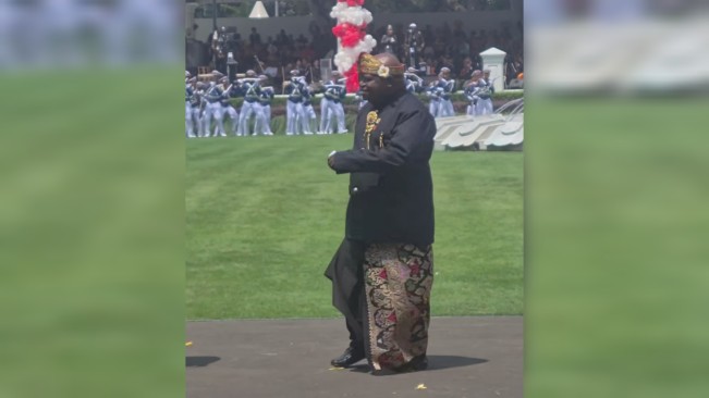 Tangkapan layar Menteri HAM Natalius Pigai berjoget ria. [Instagram]